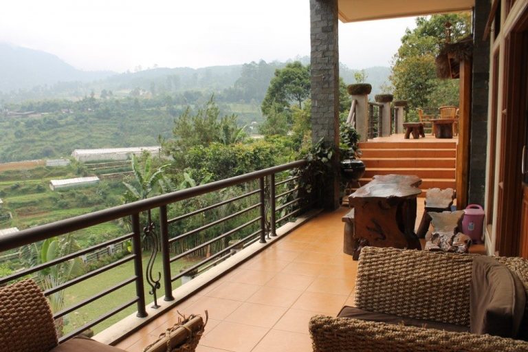 sewa villa Flojo 9 Kamar lembang 7 Sewa Villa Lembang