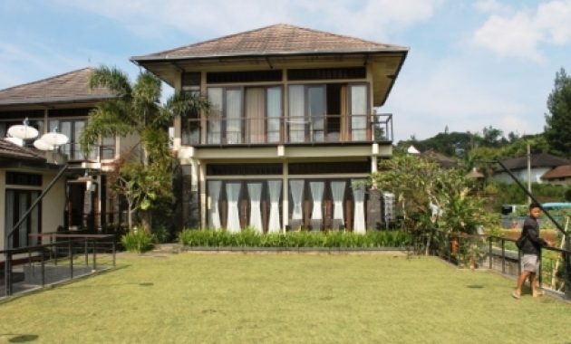 villa lembang kolam renang, villa fasilitas kolam renang di kampung gajah lembang
