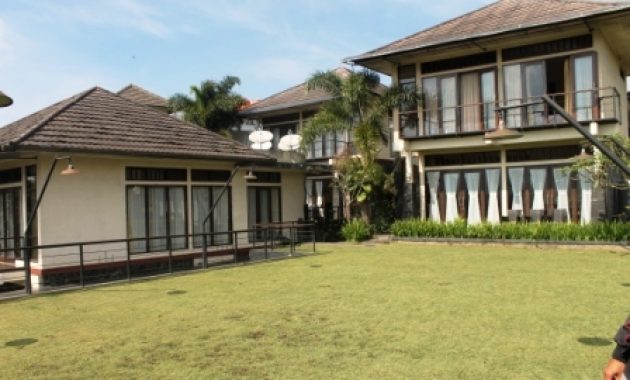 villa lembang kolam renang, villa fasilitas kolam renang di kampung gajah lembang