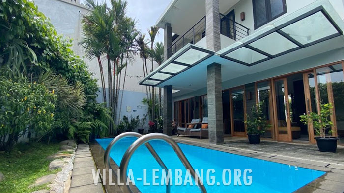 Moms Villa, Sewa Villa Bandung private pool