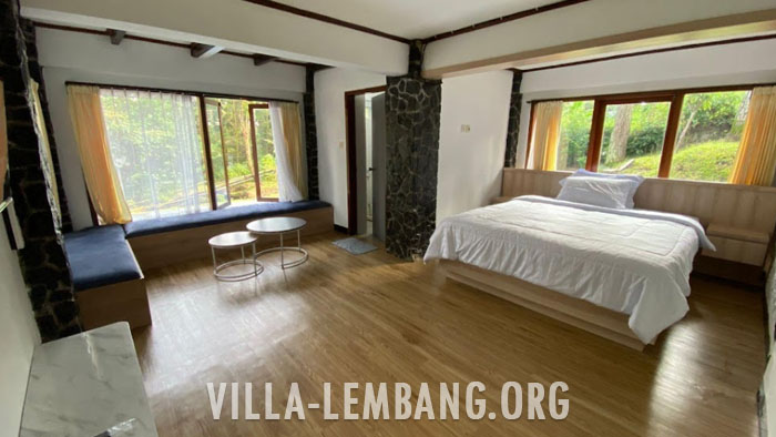 Rekomendasi Villa Istana Bunga Lembang private pool