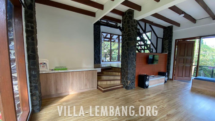 Rekomendasi Villa Istana Bunga Lembang rombongan 25 orang harga murah