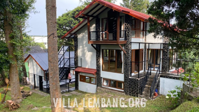 Rekomendasi Villa Istana Bunga Lembang