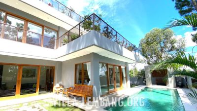 Sewa Villa Lembang 8 Kamar Private Pool Kapasitas 20 Orang villa bagus