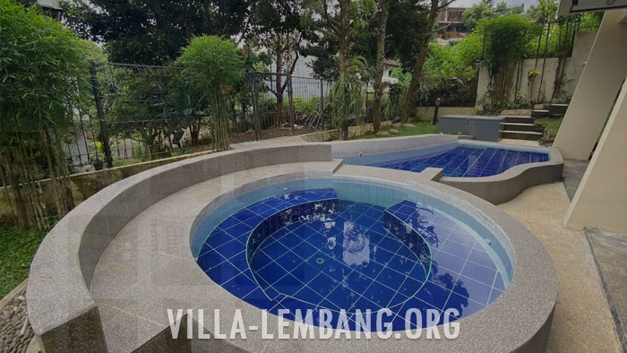 Sewa Villa Murah di Dago untuk Rombongan 25 Orang private pool