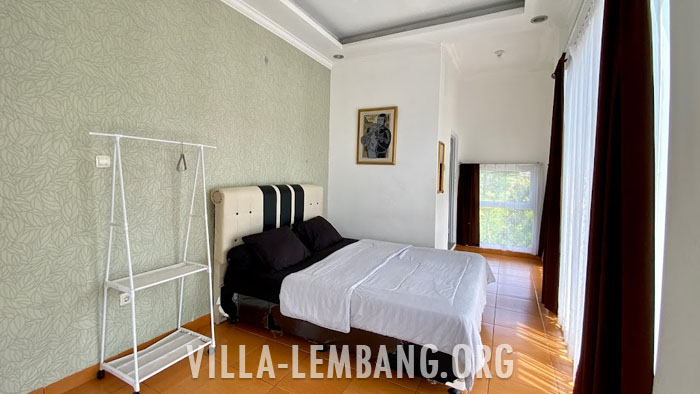 Sewa Villa di Ciwangun Lembang untuk Kapasitas 30 Orang ada 5 kamar
