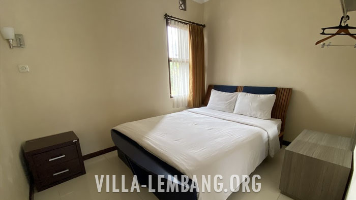 Villa Agung,Sewa Villa Kampung Daun kapasitas 20 orang
