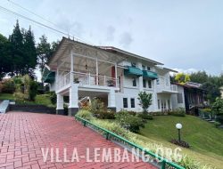 Villa Ambu – Sewa Villa Istana Bunga 4 Kamar untuk 20 Orang