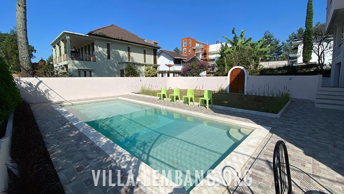 Villa Arizona, Sewa Villa Lembang ada kolam renang