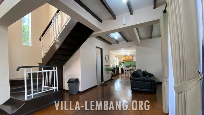 Villa Arizona, Sewa Villa Lembang kapasitas 25 orang