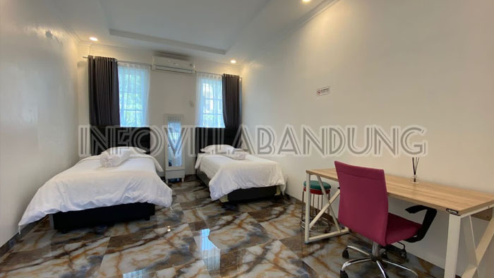 Villa Atmosfer, Sewa Villa di Graha Puspa 20 orang