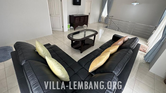 Villa Atrium, Villa Istana Bunga ada 4 kamar