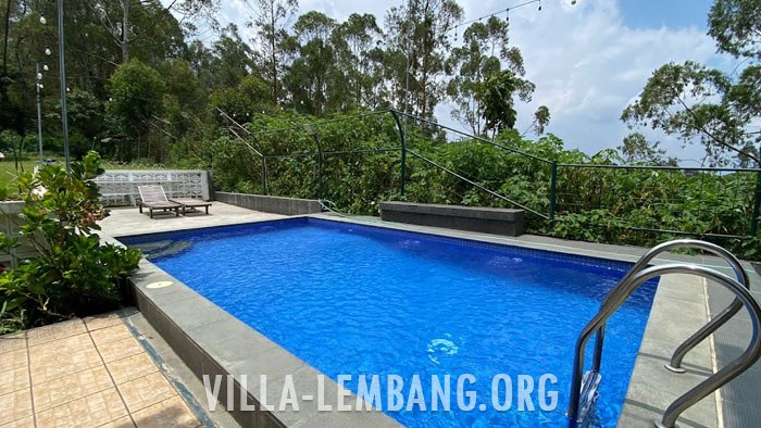 Villa Biru, Villa Istana Bunga Lembang,
