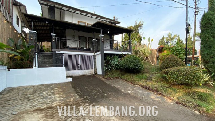 Villa Calatea, Sewa Villa Lembang,