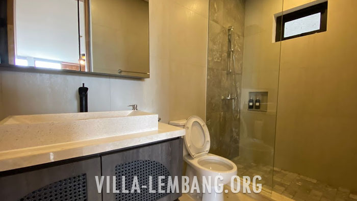 Villa Casa L, Villa Dago Village fasilitas lengkap