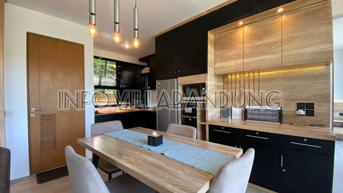 Villa DST, Villa Murah di Dago Bandung fasilitas kolam renang