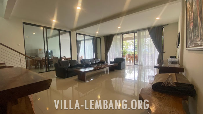 Villa Kapasitas untuk Rombongan 40 Orang di Lembang 8 kamar tidur