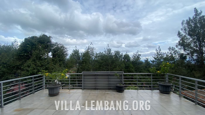Villa Kapasitas untuk Rombongan 40 Orang di Lembang murah
