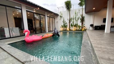 Villa LRC, Sewa Villa Bandung ada kolam renang