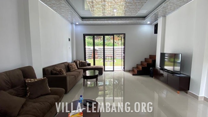 Villa MRGN, Villa Istana Bunga 20 orang