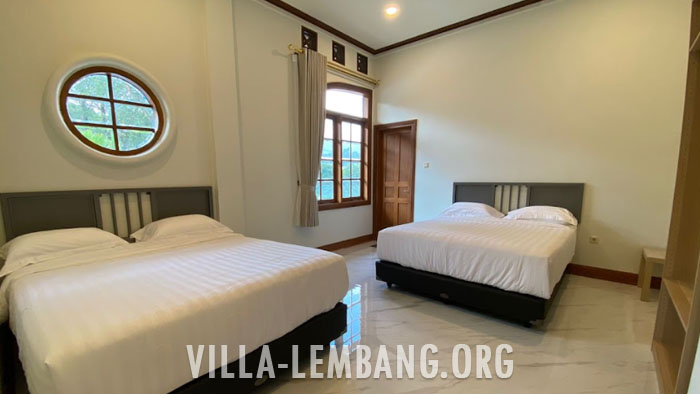 Villa Murah untuk Rombongan 50 Orang di Lembang Bandung 11 kamar tidur