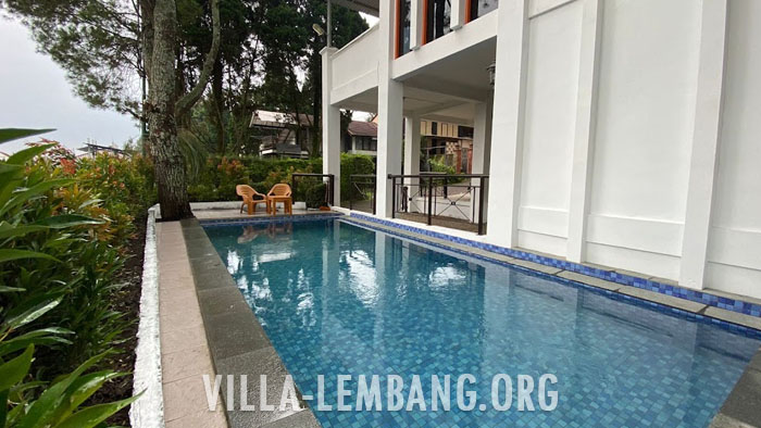Villa PHX, Villa Istana Bunga fasilitas kolam renang