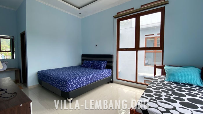 Villa Qmoz, Sewa Villa Lembang kapasitas 20 orang