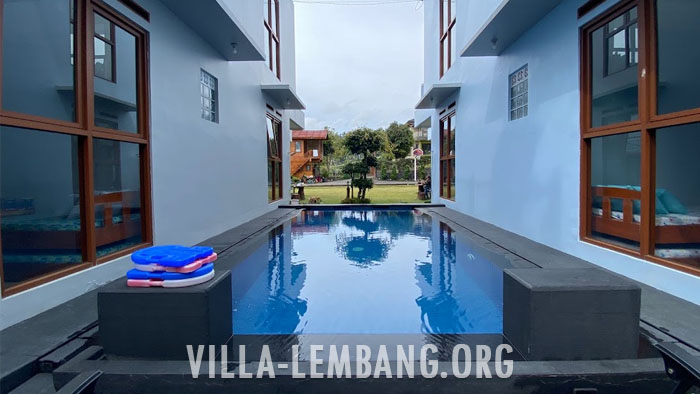 Villa Qmoz, Sewa Villa Lembang kolam renang berbagi