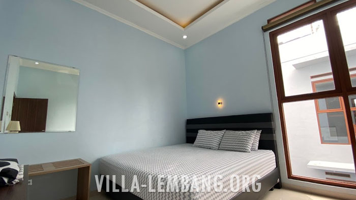 Villa Qmoz, Sewa Villa Lembang maksimal 20 orang