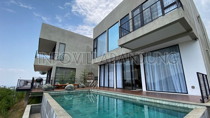 Villa SJK, Sewa Villa Dago kolam renang