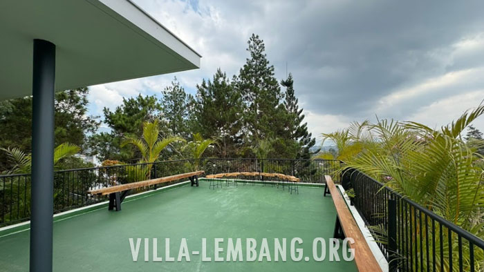 Villa Terbaik di Lembang untuk Rombongan 40 Orang 7 kamar