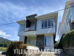 Villa Trisan 1 – Sewa Villa Istana Bunga 4 Kamar Tidur untuk 20 Orang