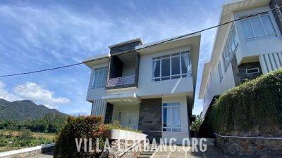 Villa Trisan 1 – Sewa Villa Istana Bunga 4 Kamar Tidur untuk 20 Orang