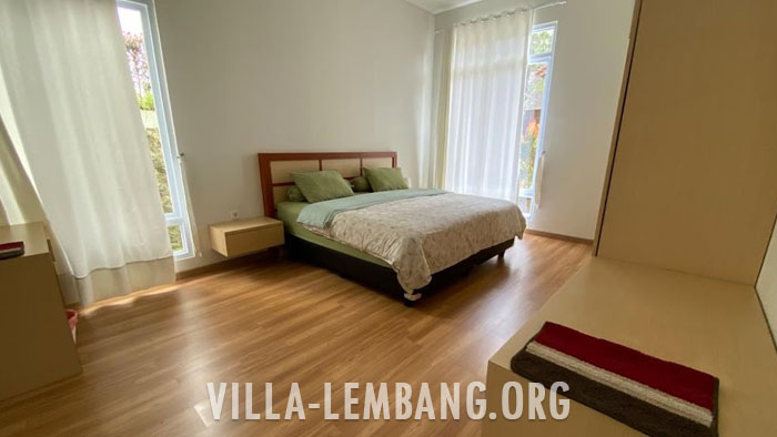 Villa Trisan 2, Villa Istana Bunga,