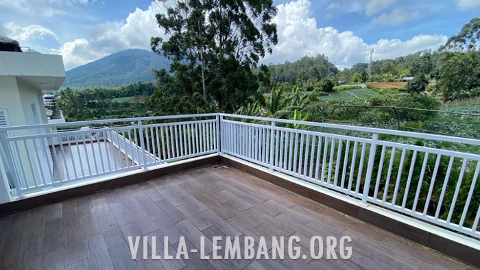 Villa Trisan 3, sewa villa istana bunga, murah
