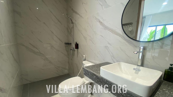 Villa di Kampung Daun Lembang Kapasitas 40 Orang Bandung