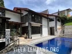 Villa di Lembang 5 Kamar Kapasitas 25 Orang