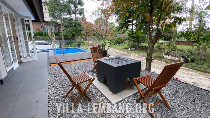 villa HNG, Sewa Villa di Kampung Daun kolam renang