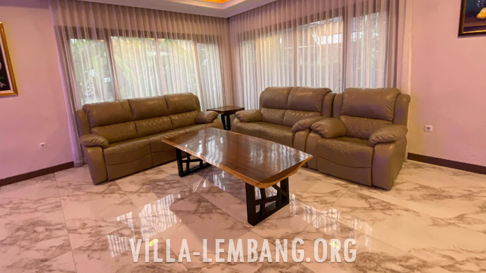 Villa Joglo Lembang 13 kamar tidur