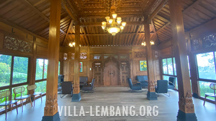 Villa Joglo Lembang ada aula
